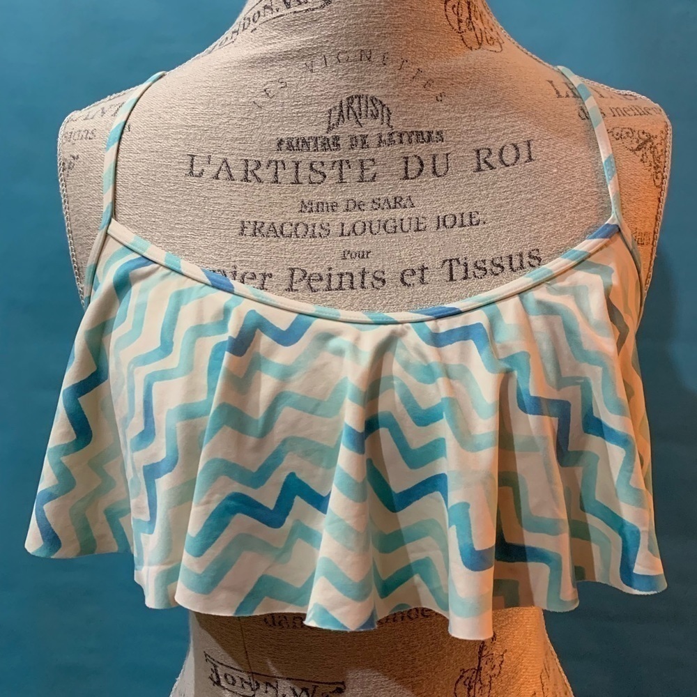 Gilly Hicks Swimsuit Bikini Top